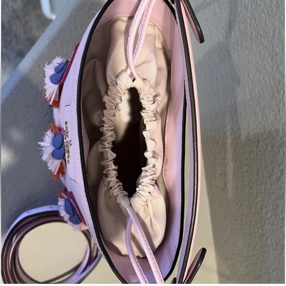 Kate Spade NWT Pippa flock party parrot embellished leather bucket Crossbody bag - Picture 8 of 13